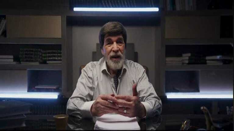 ياسر العظمة يتحدى كورونا ببرنامج أسبوعي على فيسبوك 
