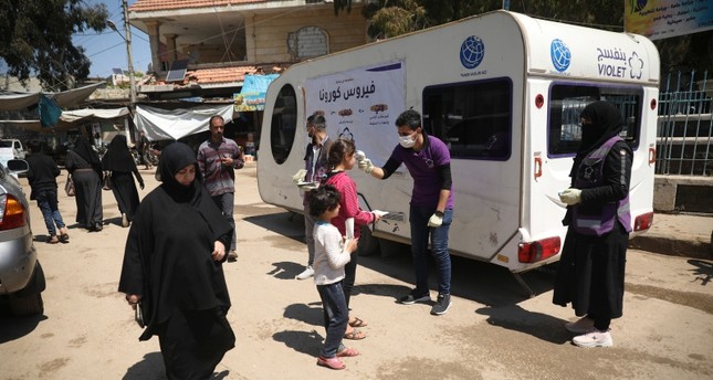 كورونا يدفع إدلب لكارثة صحية ومواطنون: الفيروس كذبة!