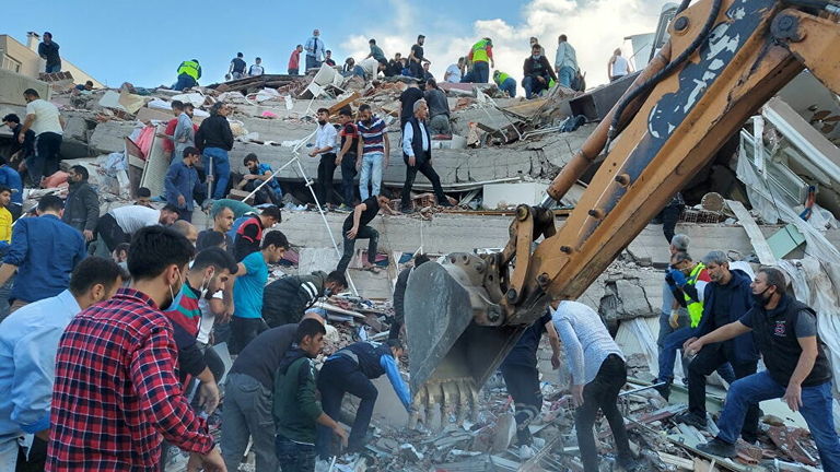 تركيا: زلزال جديد في إزمير… هذه أعداد الضحايا