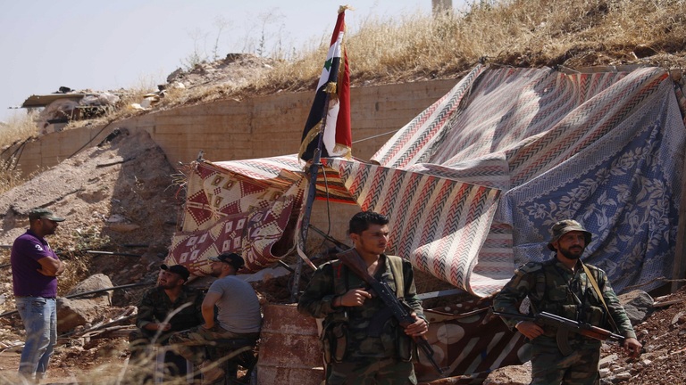 مساعٍ لتكوين جبهة في الجنوب السوري تقاوم النفوذ الإيراني