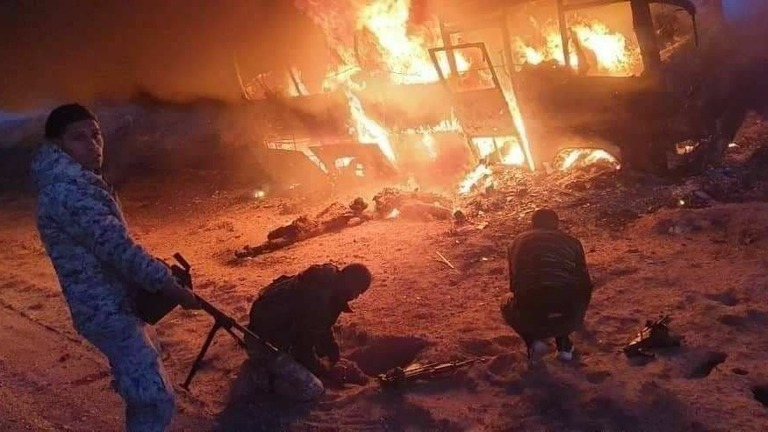 مقتل وإصابة العشرات من قوات النظام بكمين غربي دير الزور 