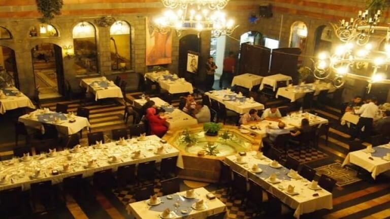 دمشق: متوسطو الدخل هجروا المقاهي والحانات... سهرات المنازل آخر ملجأ