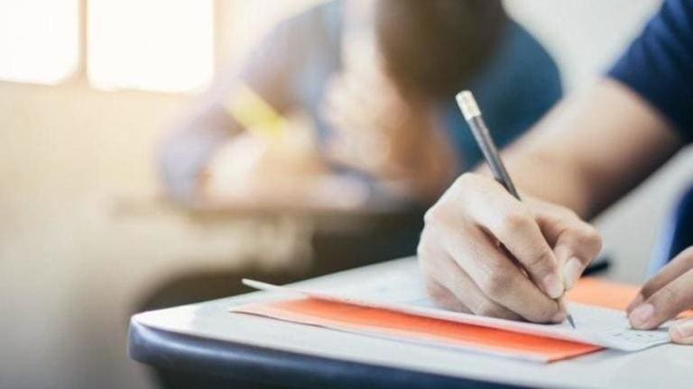 التربية التركية تؤجل موعد امتحانات بعض المراحل الدراسية
