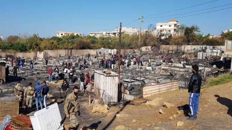 لبنان: حريق و سرقة في مخيمات لاجئين سوريين 