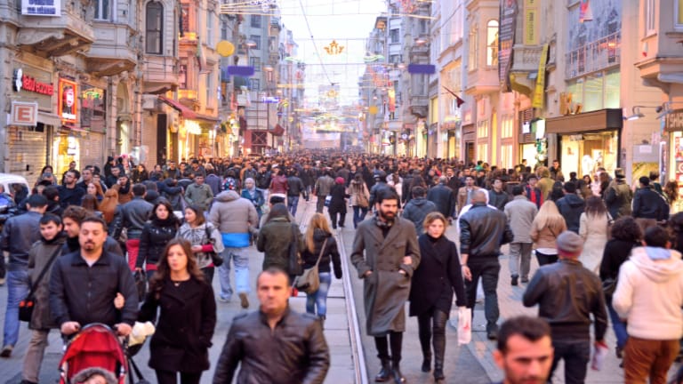 للسوريين في تركيا.. هذه الولايات تقبل الاسترحام لاستعادة الـ كيملك