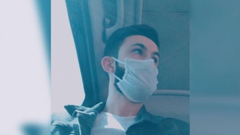 تغريدة تعرّض لاجئ سوري للترحيل من تركيا 