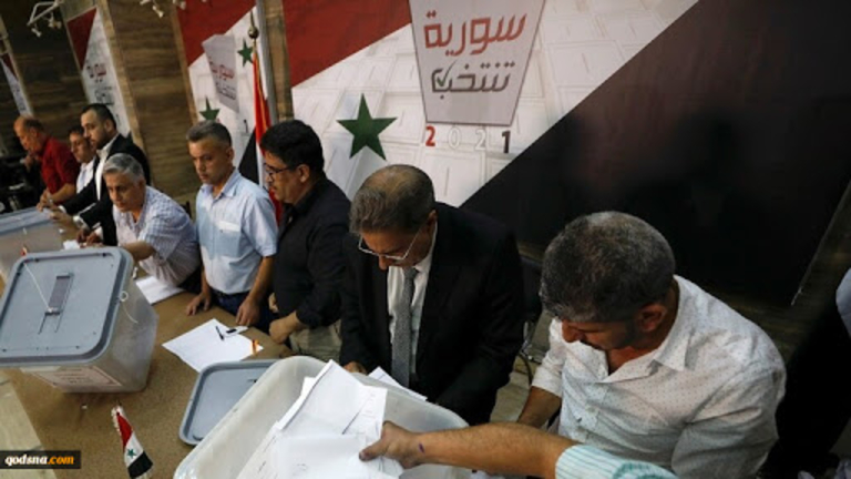 هل يؤثر بقاء الأسد على قرار السوريين بالعودة للبلاد؟
