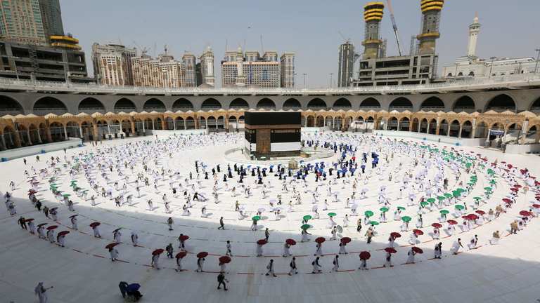 السعودية تُلغي شرط المُحرم للمرأة في الحج