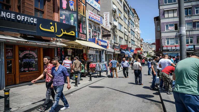مسؤول تركي يرد على حملة التحريض ضد السوريين 