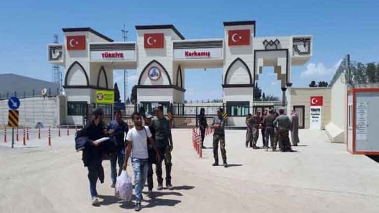 خارج الأعياد.. إجازات السوريين في عنتاب تبدأ الشهر المقبل بشروط