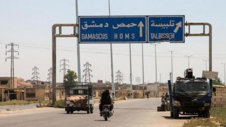 إما التصعيد العسكري أو التهجير.. ضغوط متزايدة على ريف حمص الشمالي