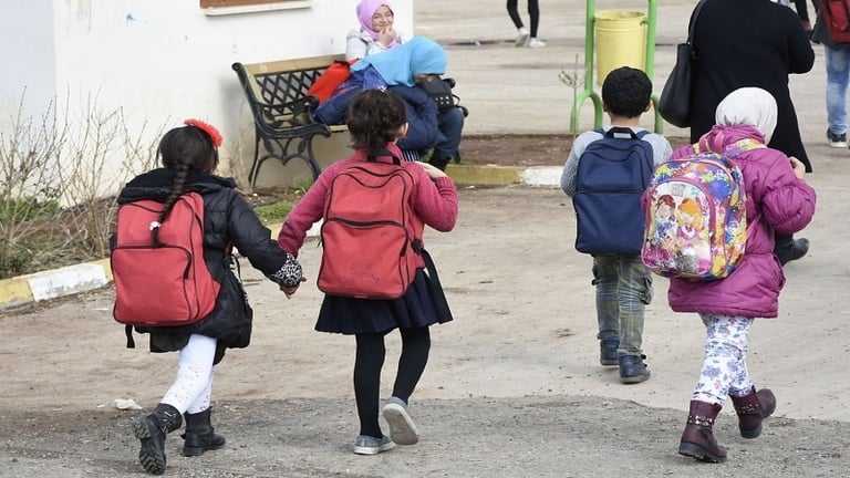 هكذا نتعامل مع مشكلات وتحديات العودة إلى المدرسة