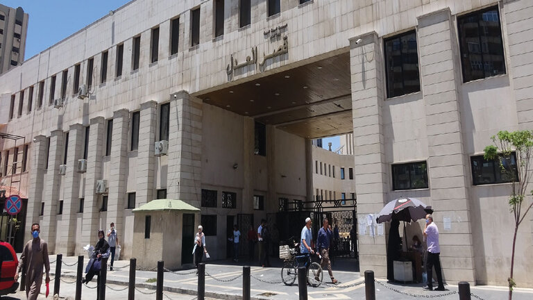 يبيح ضرب الزوجة .. خلل وقصور في القانون السوري