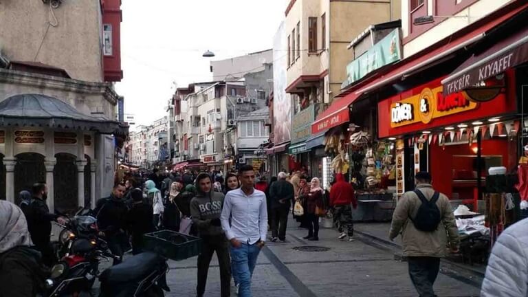 تركيا .. نصائح لحجز موعد النفوس والتعامل مع التصرفات العنصرية 