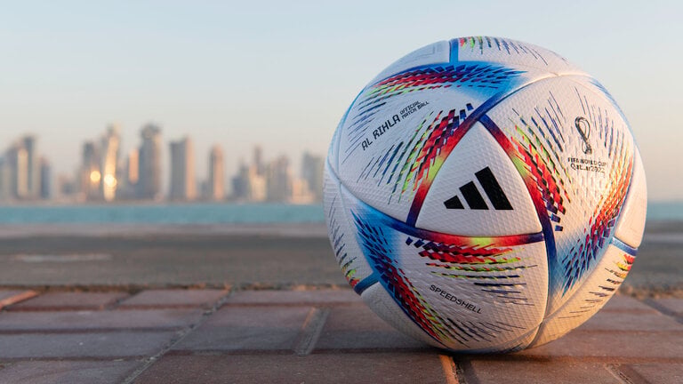 الأسرع في الهواء.. مزايا لافتة لكرة كأس العالم 2022
