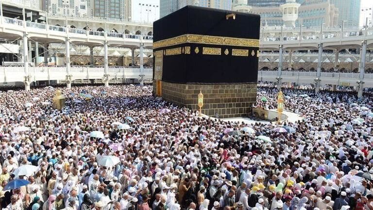 للسوريين الراغبين بأداء الحج.. فتح باب استكمال التسجيل وشروطه