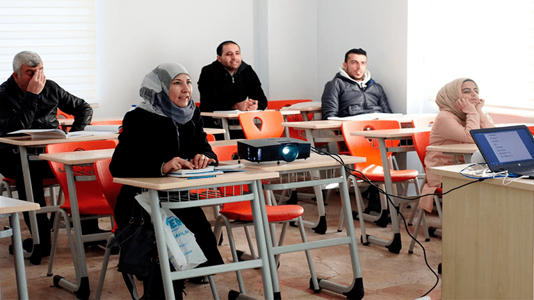 دورة الاندماج التركية.. هل أصبحت شرطاً لتحديث البيانات؟
