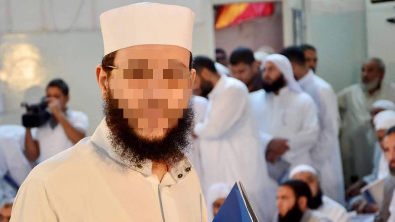 اتُّهم بالانضمام للجيش الحر… السجن لأستاذ في الأزهر 15 عاماً 