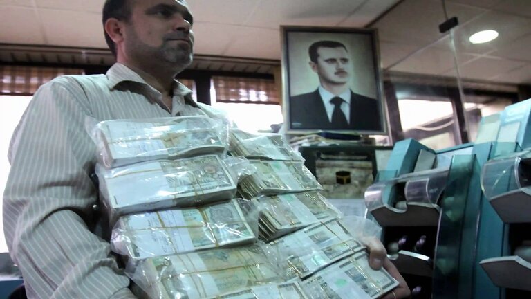 توقعات بانخفاض الحوالات الخارجية لسوريا في عيد الأضحى