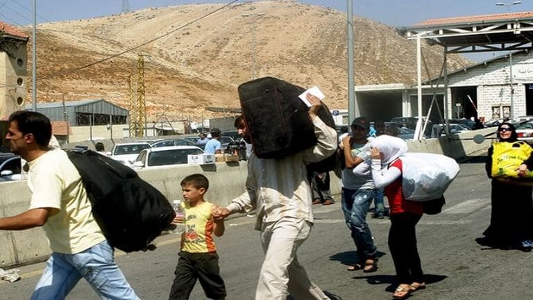 هيومن رايتس: إعادة السوريين القسرية من لبنان غير قانونية