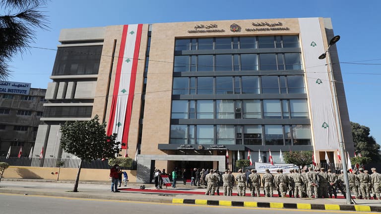 لبنان يحدّد موعداً لتسوية أوضاع السوريين المخالفين لنظام الإقامة
