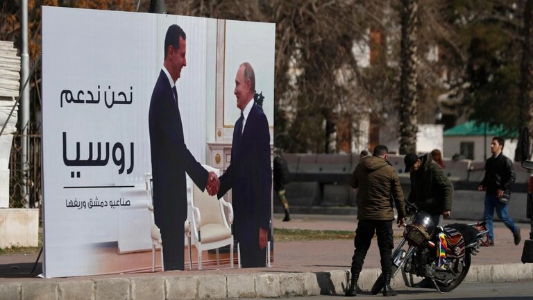 سوريا وأوكرانيا .. قطع للعلاقات وعسكريين روس في البلدين