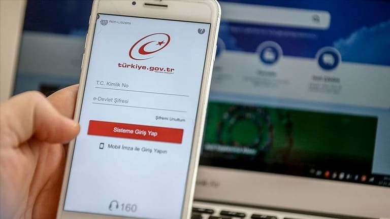 منها الترحيل .. مشكلات قانونية سببها خط الهاتف في تركيا!