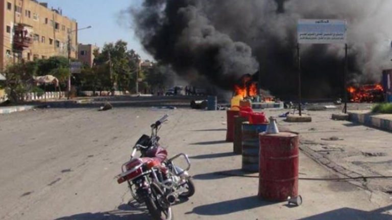 الرقة.. نزوح أهالي بعد اقتتال عشائري راح ضحيته 4 أشخاص 