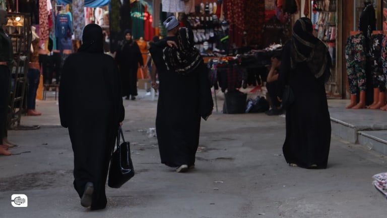 عائدات من مخيم الهول.. بين الوصم الاجتماعي والحاجة لكل شيء