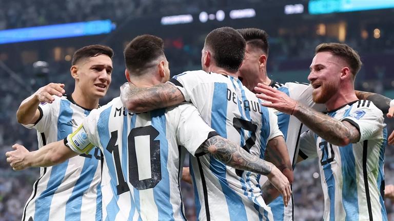 الأرجنتين إلى المباراة النهائية بانتظار المنتخب الذي سيواجهها