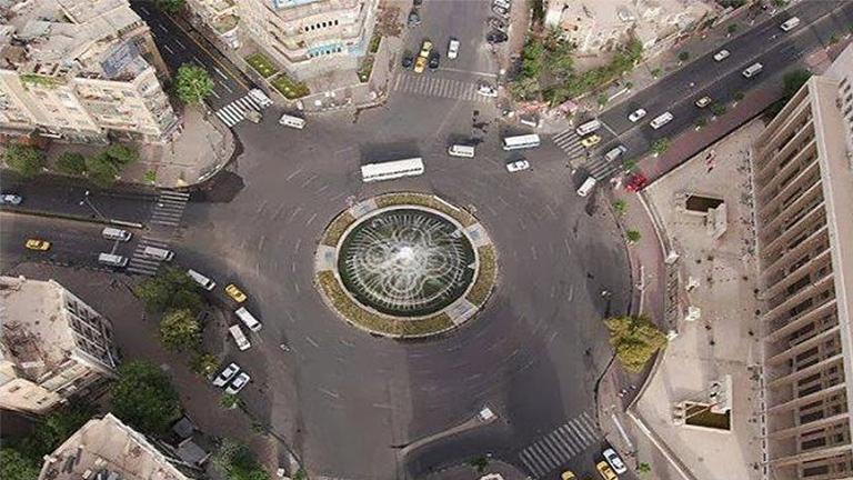 دمشقيون غاضبون :إعادة تأهيل دوار السبع بحرات بدمشق ليس أولويتنا