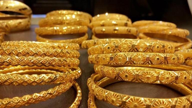 شاب يسرق ثروة والده في اللاذقية أثناء إسعافه إلى المستشفى
