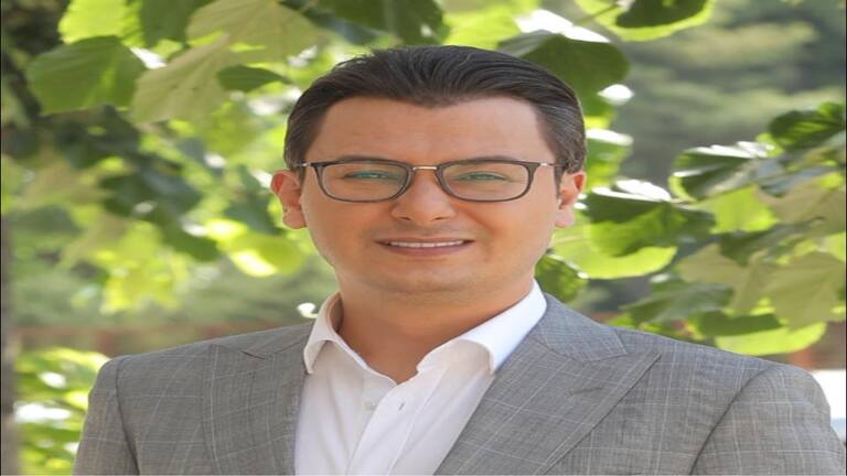 حملة تضامن مع الصحافي السوري أحمد ريحاوي بعد توقيفه في تركيا