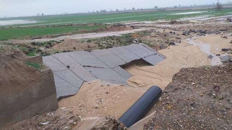 جارفة ومخلفة خسائر.. سيول تضرب شرقي سوريا