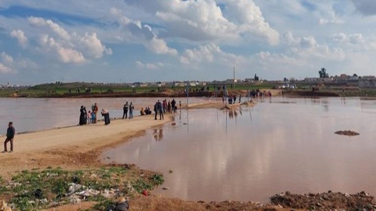 غرقاً من جسر تضرر بالسيول.. اختفاء أثر طفلين في الحسكة