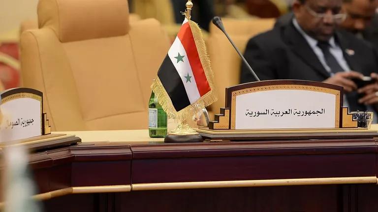 صحيفة كويتية: اجتماع عربي بجدة لمناقشة عودة سوريا للجامعة العربية