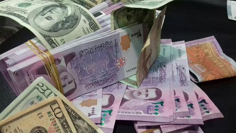 هبوط جديد للّيرة السورية والدولار يتجاوز 8 آلاف