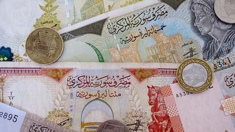 الدولار يحطم رقماً قياسياً جديداً بتسعة آلاف ليرة سورية