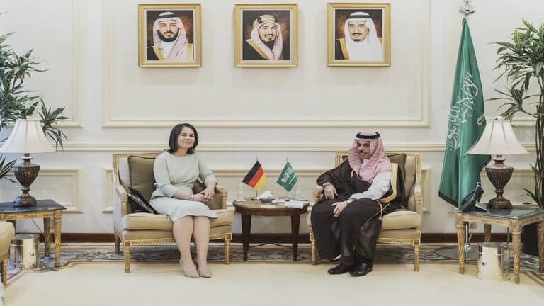 السعودية: لا ينبغي مكافأة الأسد على أخطر انتهاكات حقوق الإنسان