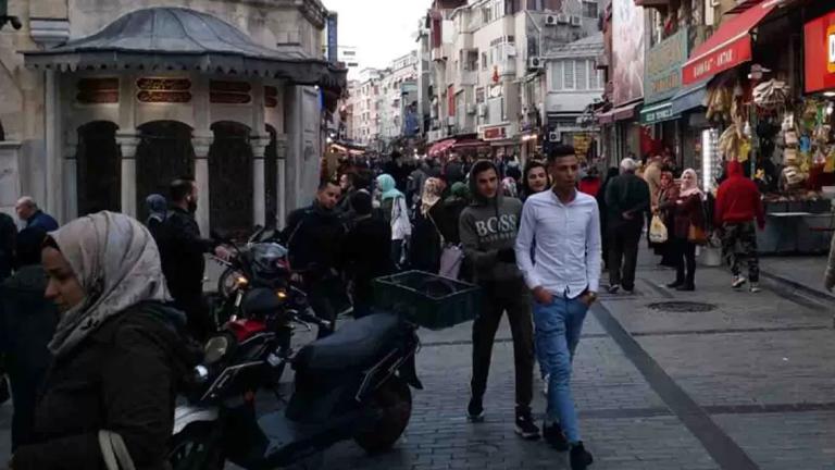 تنامي خوف السوريين في تركيا من الترحيل.. و