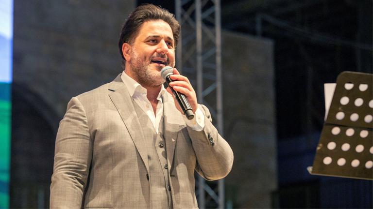 ملحم زين: الحفلات في ظل الانهيار الاقتصادي شكل من أشكال 