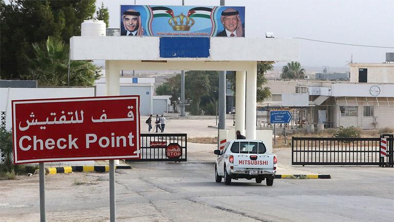 وزير الداخلية الأردني: نعتبر كل سيارة قادمة من سوريا تحمل مخدرات 