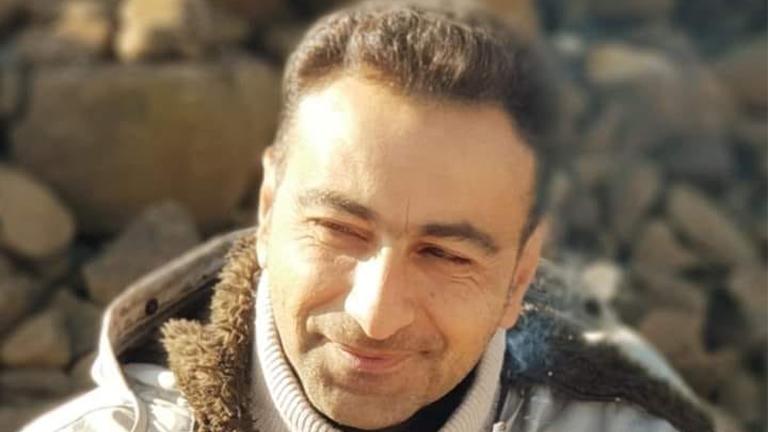 بسبب منشورات تنتقد 