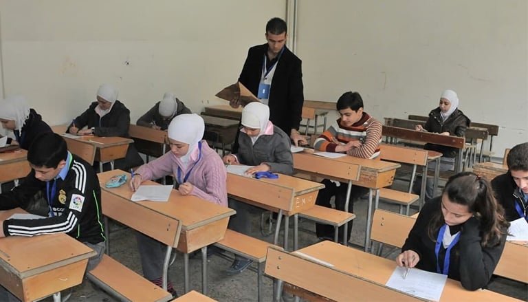 الأسد يصدر مرسوماً يسمح بدورة امتحانية واحدة فقط للشهادة الثانوية