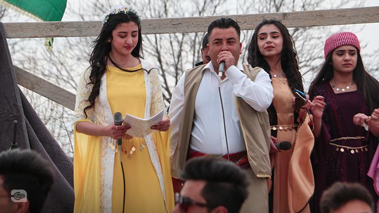 عيد النوروز.. احتفالات شعبية بألوان الربيع