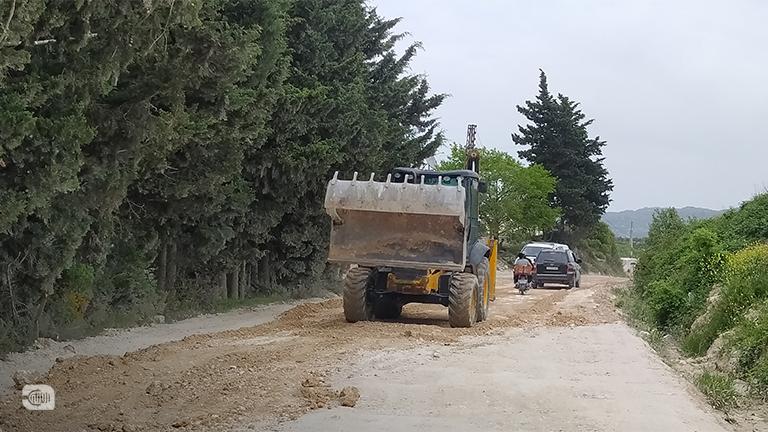 تعزيلة العيد للشوارع في بلدة بداما غربي إدلب