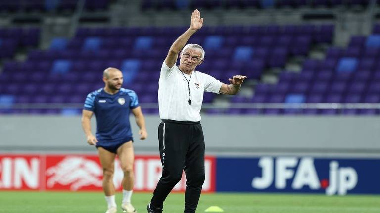 هيكتور كوبر يستقيل من تدريب المنتخب السوري