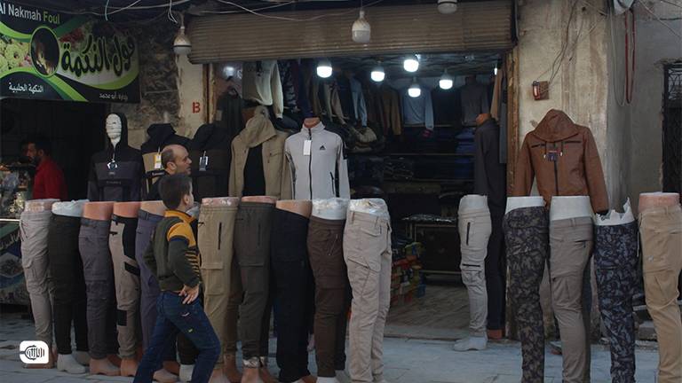 أسعار مضاعفة لملابس العيد في إدلب.. والشراء بالدين أحد الحلول