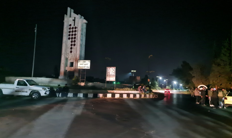 السويداء: أهالٍ يحتجزون ضابطين وعنصراً للنظام رداً على اعتقال مواطن