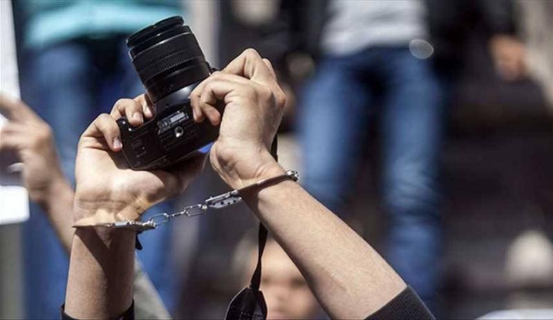 في اليوم العالمي لحرية الصحافة… صحفيون سوريون: لا أمان والجميع يضيق علينا